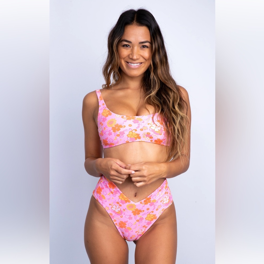 Skatie MAUI Mya Top M & Cheryl Bottom S